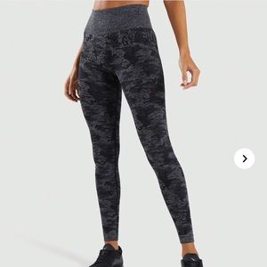Gymshark Camo Legging (Flawed)